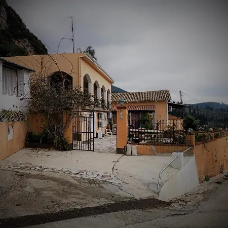 Vassilis Apartment