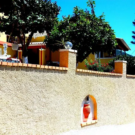 Vassilis Paleokastritsa