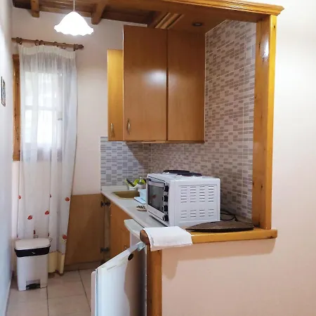 Vassilis Paleokastritsa